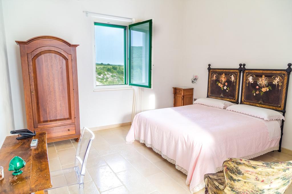 Villino Odaldo Mottola Buitenkant foto
